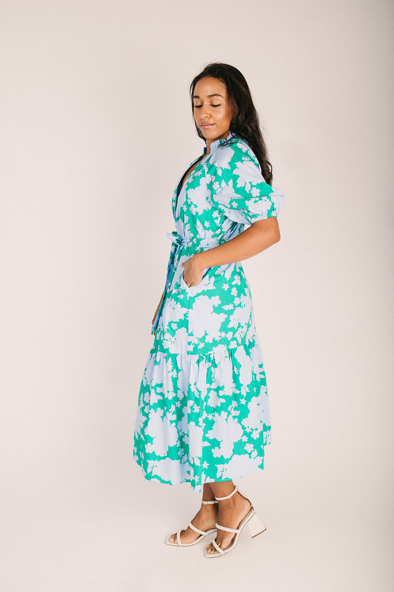The Riona Floral Tiered Midi Dress in Blue + Kelly Green – Piper & Scoot