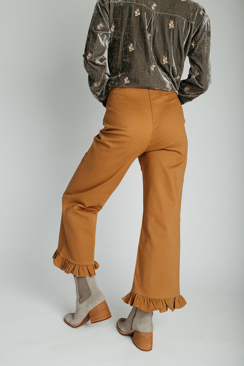 The Layna Ruffle Hem Pant in Mocha