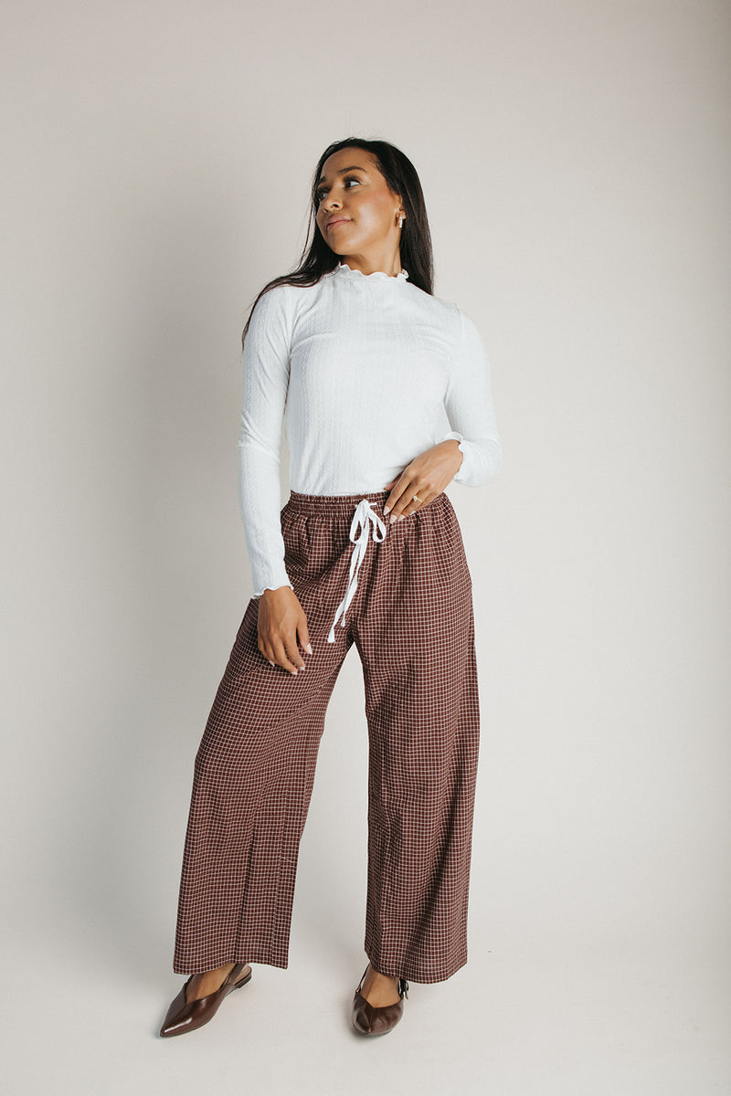 The Jayden Plaid Drawstring Pant in Brown