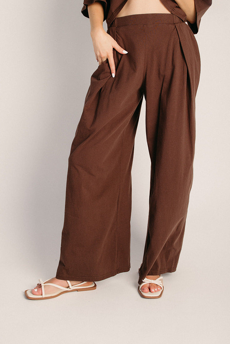 The Senyard Pleated Pant in Chocolate – Piper & Scoot