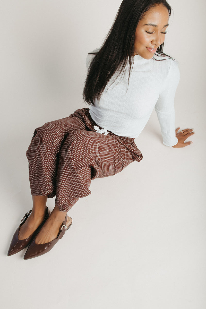 The Jayden Plaid Drawstring Pant in Brown