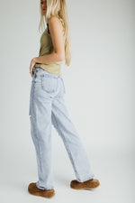 The Runia Straight Leg Jean in Funny Blue