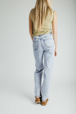 The Runia Straight Leg Jean in Funny Blue