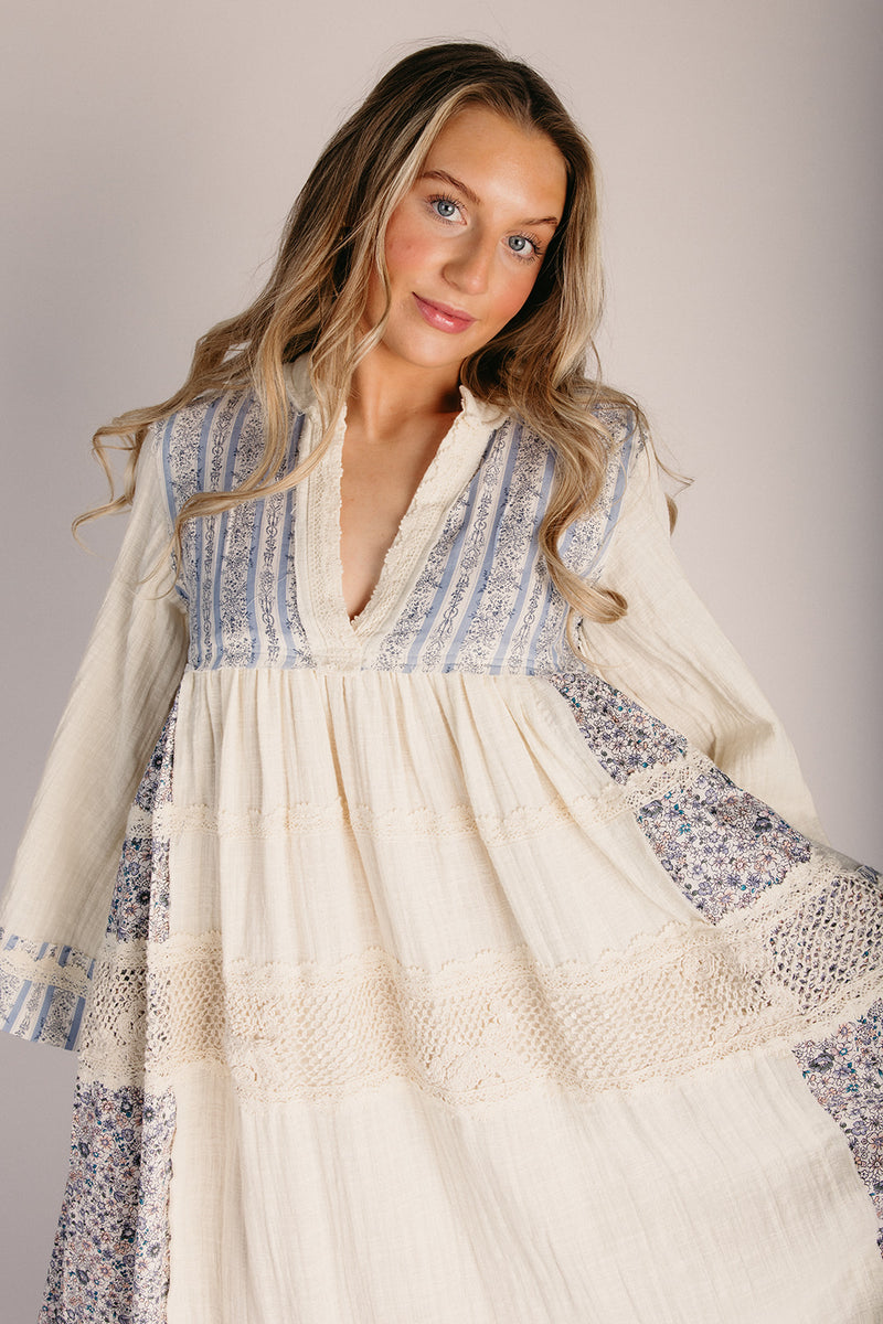 The Dansie Floral Contrast Maxi Dress in Natural – Piper & Scoot
