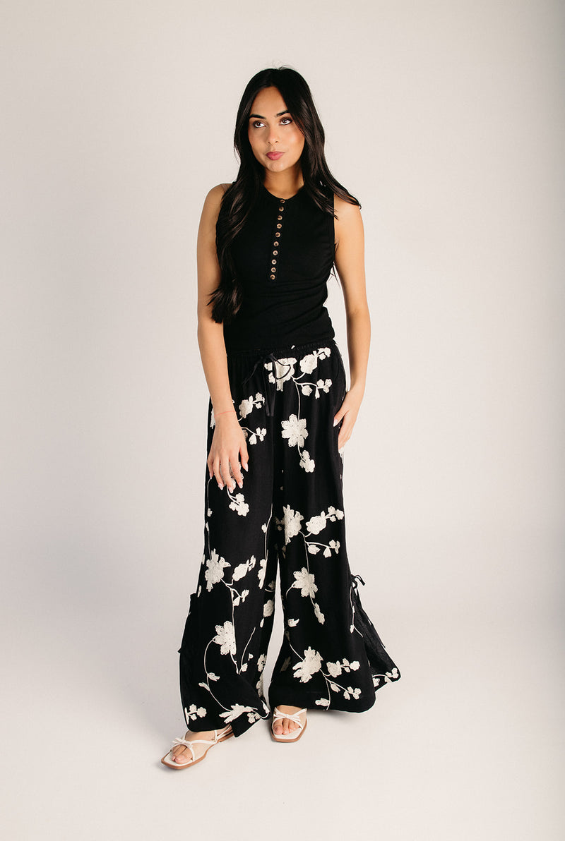 The Basta Embroidered Floral Pant in Black – Piper & Scoot