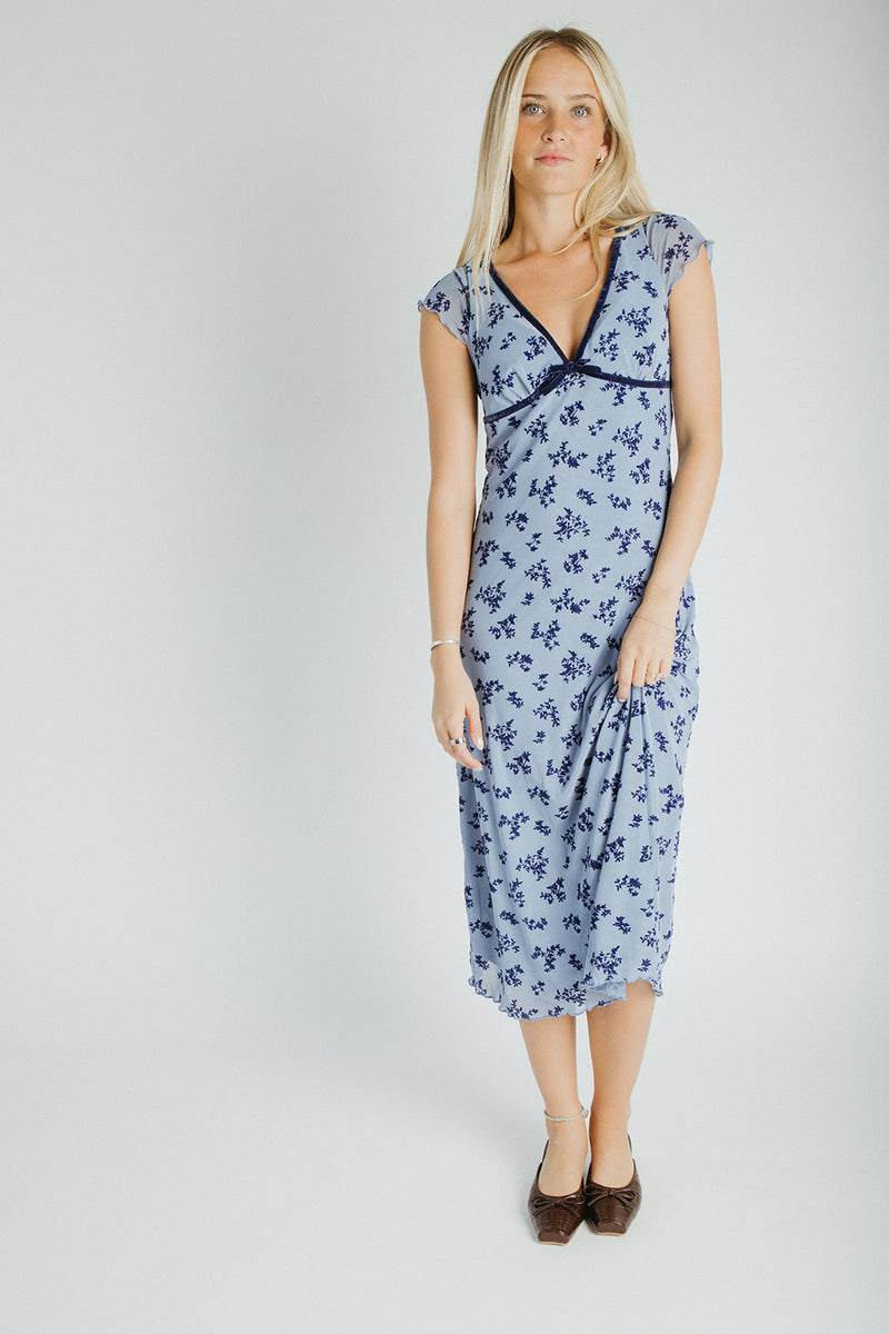 The Sasha Floral V-Neck Midi Dress in Blue