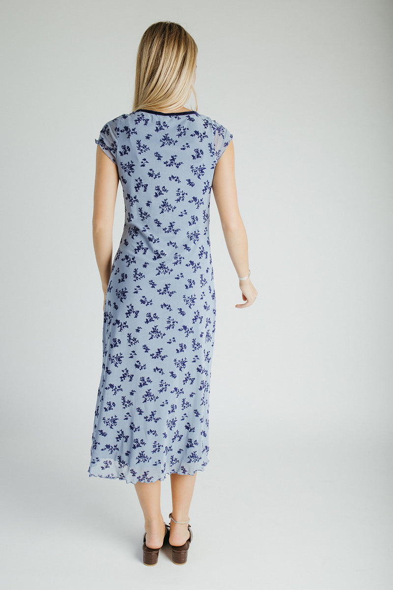 The Sasha Floral V-Neck Midi Dress in Blue