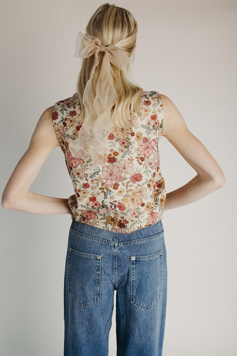 The Valerie Floral Sweater Vest in Rose