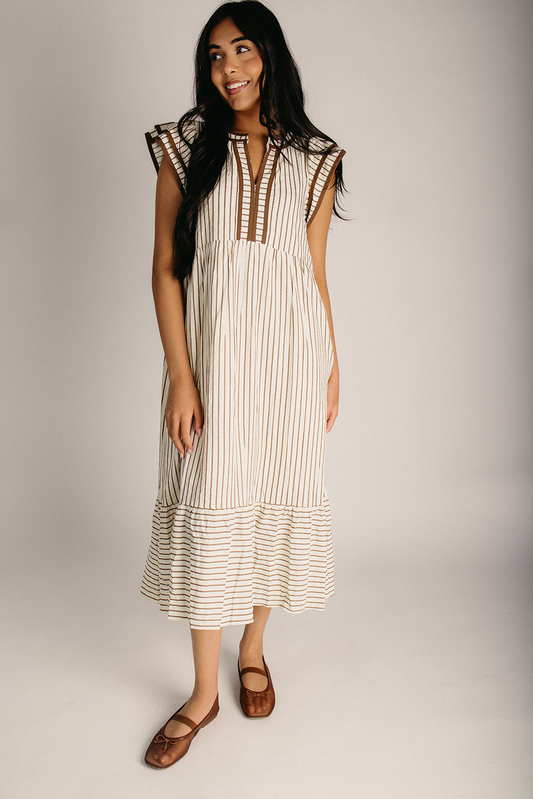 The Newbury Tiered Ruffle Detail Midi Dress in Cream + Cocoa – Piper & Scoot