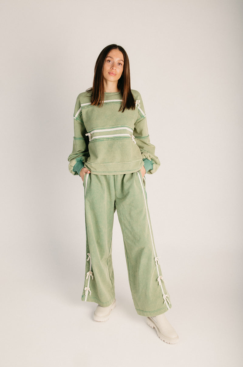 The Swanson Lace Bow Detail Pullover in Matcha – Piper & Scoot