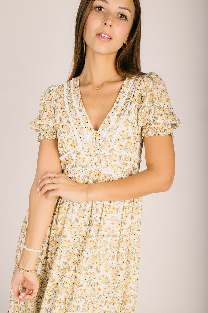 The Mayfield Floral Button-Up Dress in Summer Daffodil Large