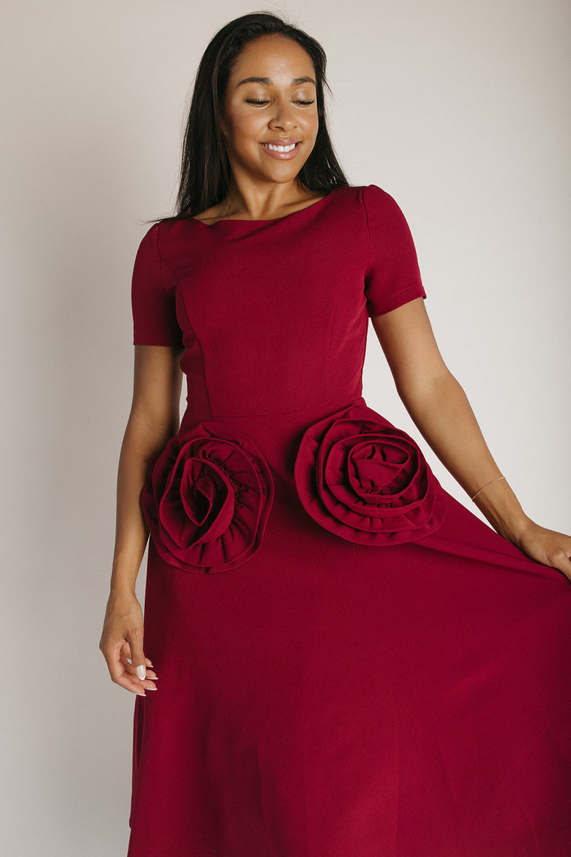 The Debbie Rose Applique Midi Dress in Burgundy