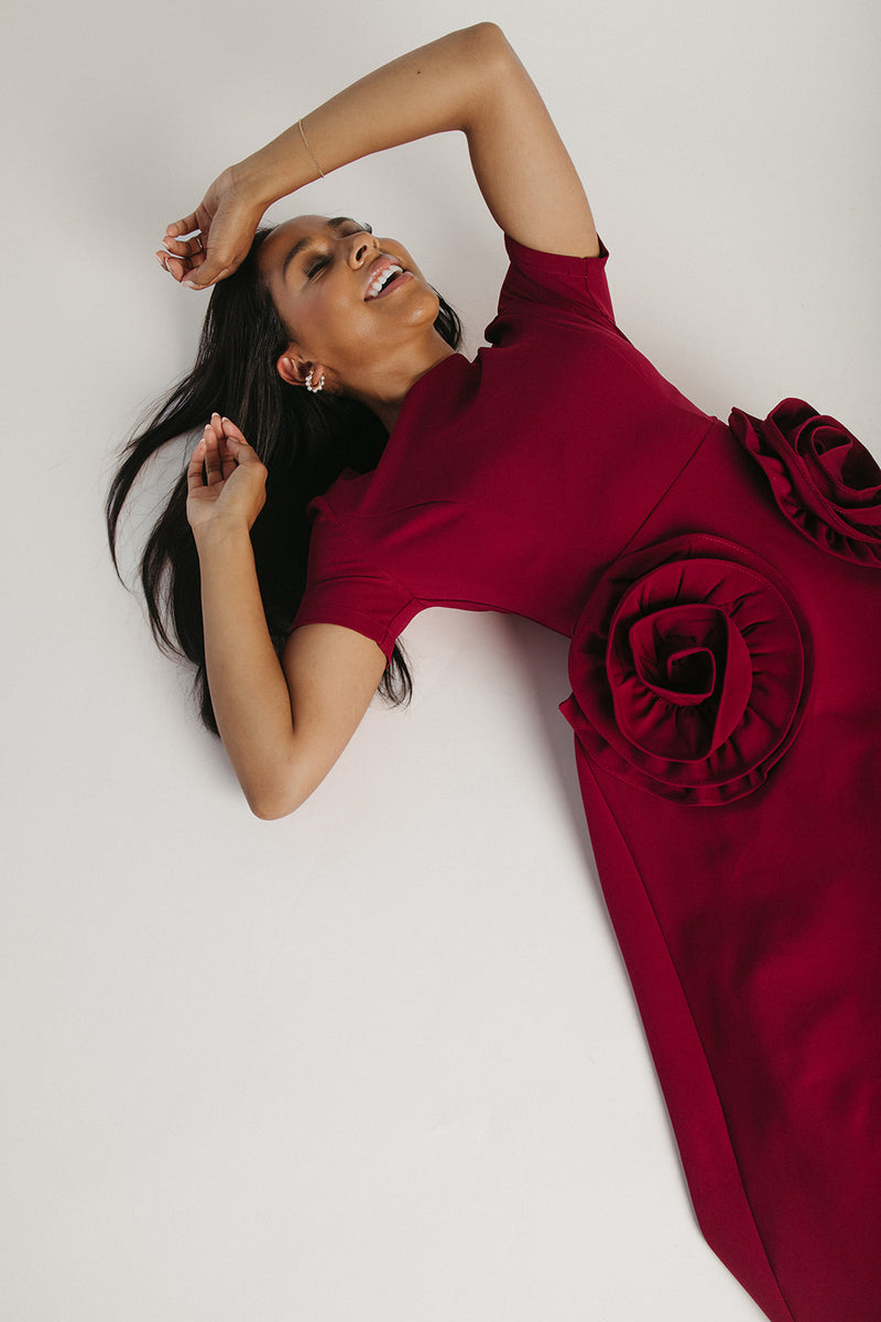 The Debbie Rose Applique Midi Dress in Burgundy