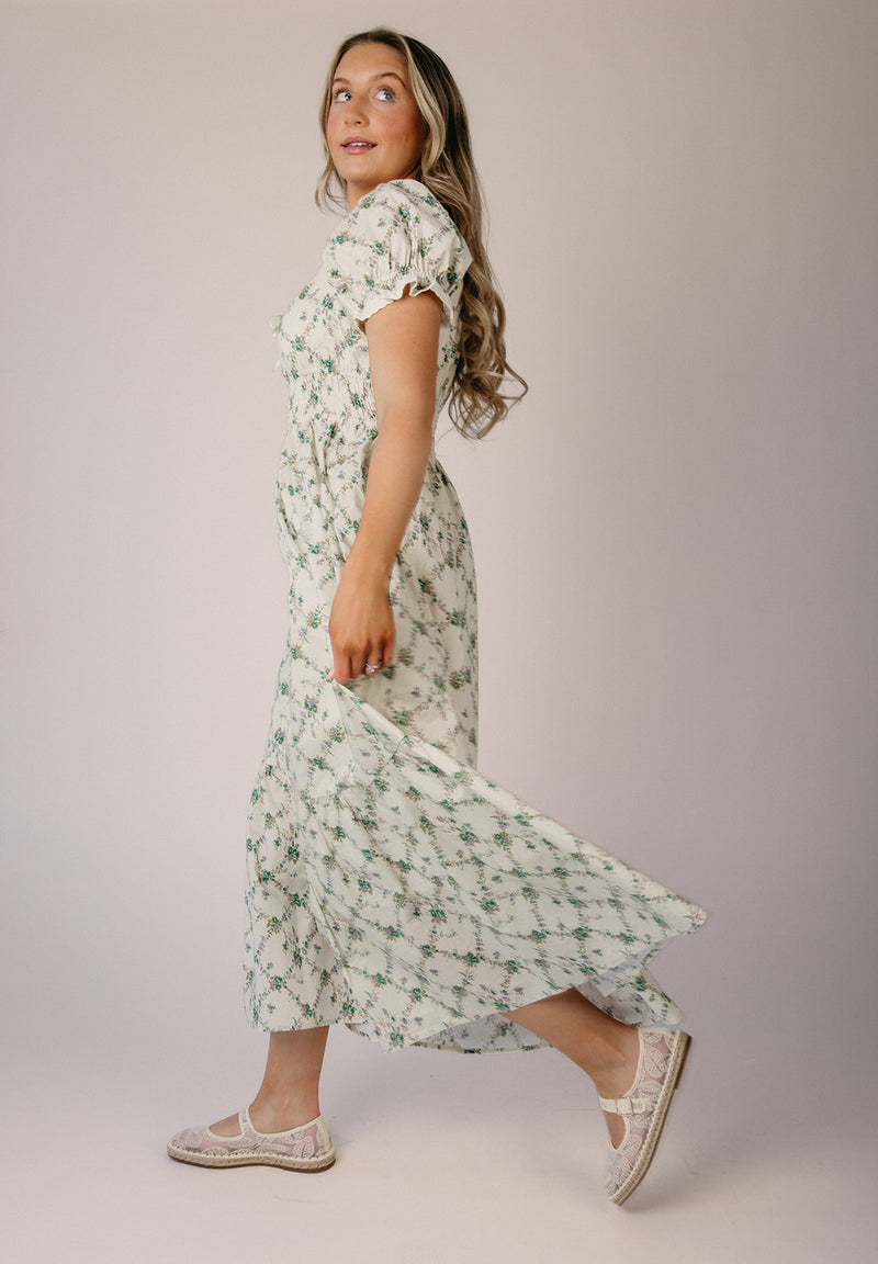 fern maxi dress The Fostoria Lace Hem Floral Maxi Dress in Fern – Piper & Scoot