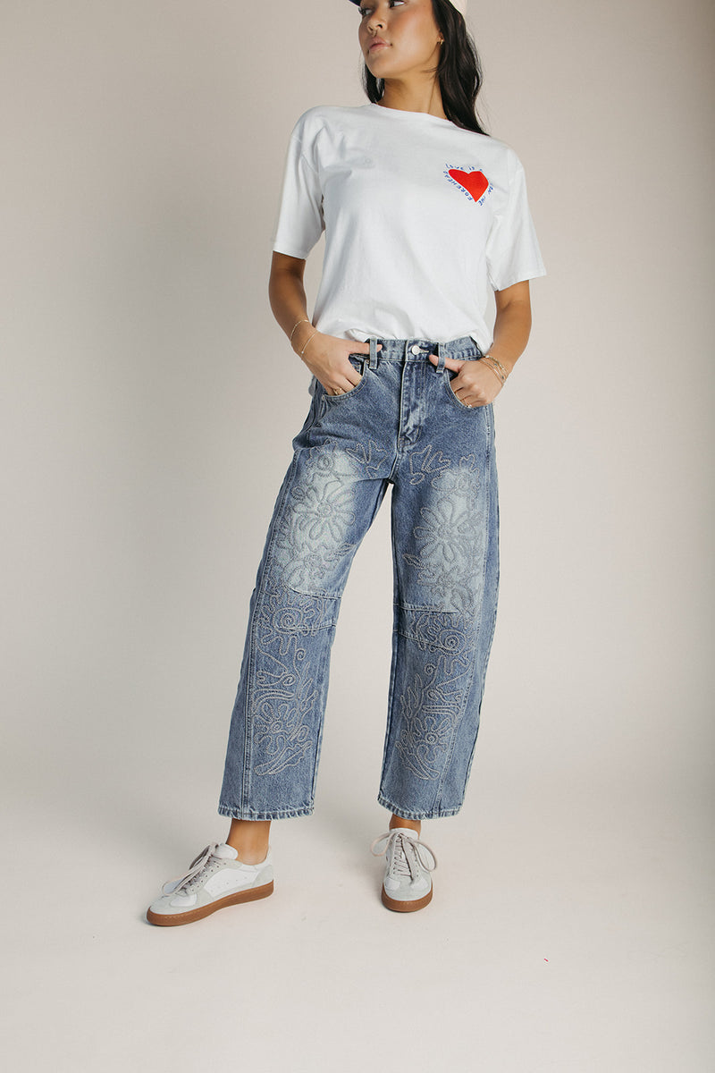 The Brianna Embroidered Barrel Jean in Medium Wash