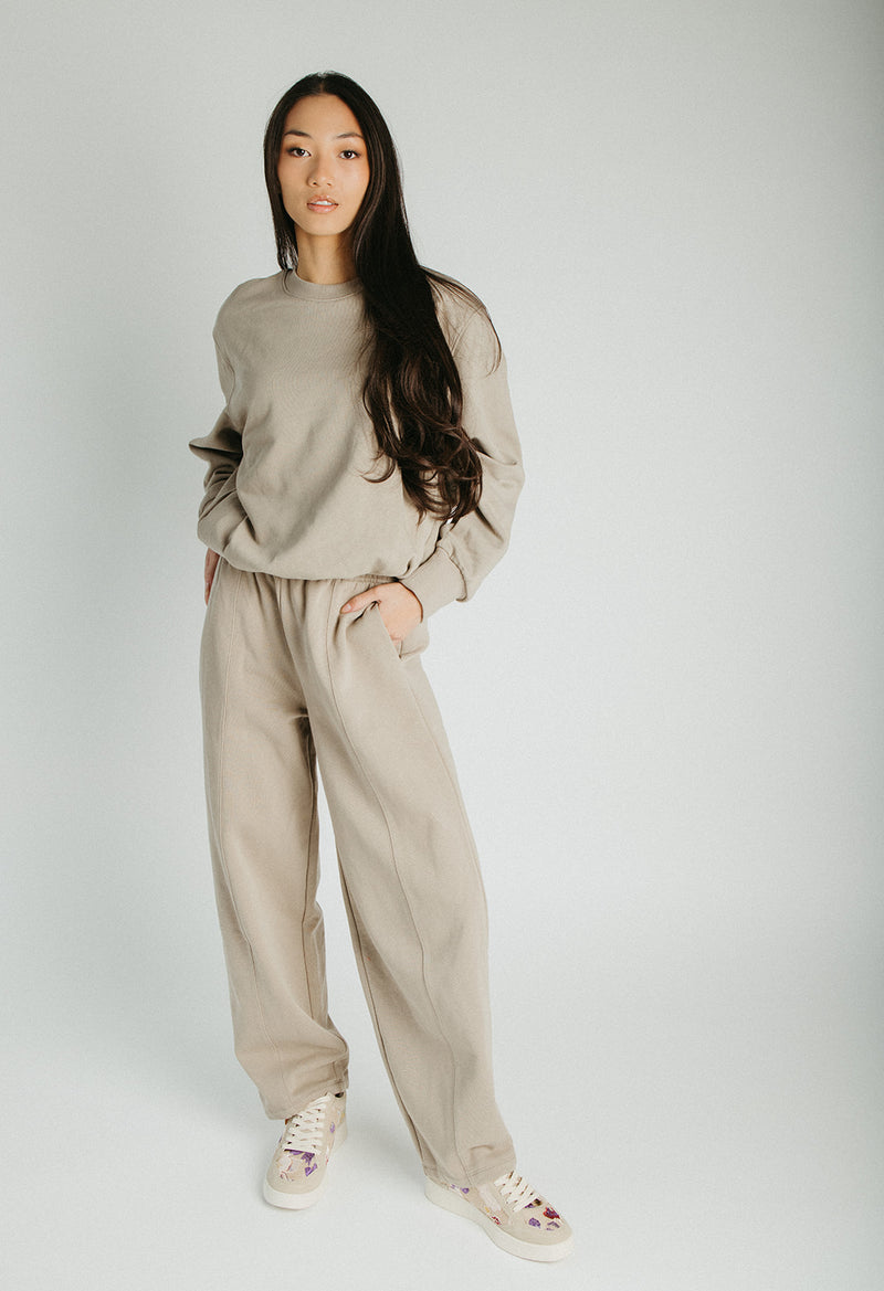 The Kurt Barrel Lounge Pant in Taupe