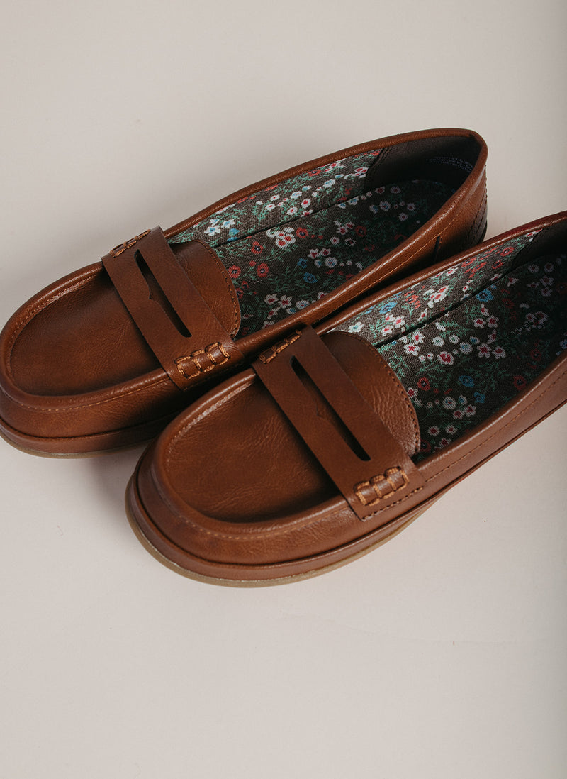 Seychelles: Olivia Loafer in Tan Leather