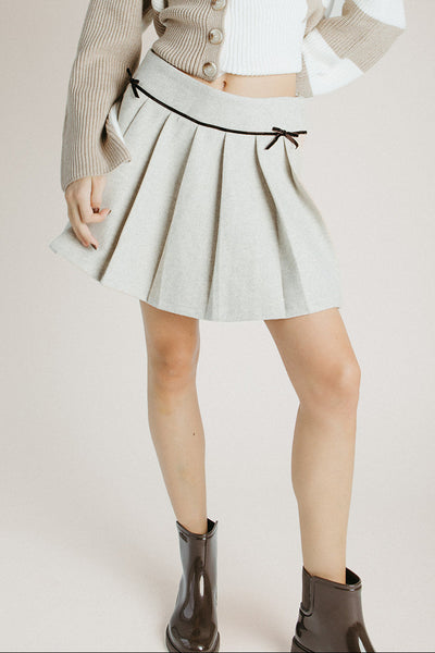 The Francis Accordion Skirt in Stone – Piper & Scoot