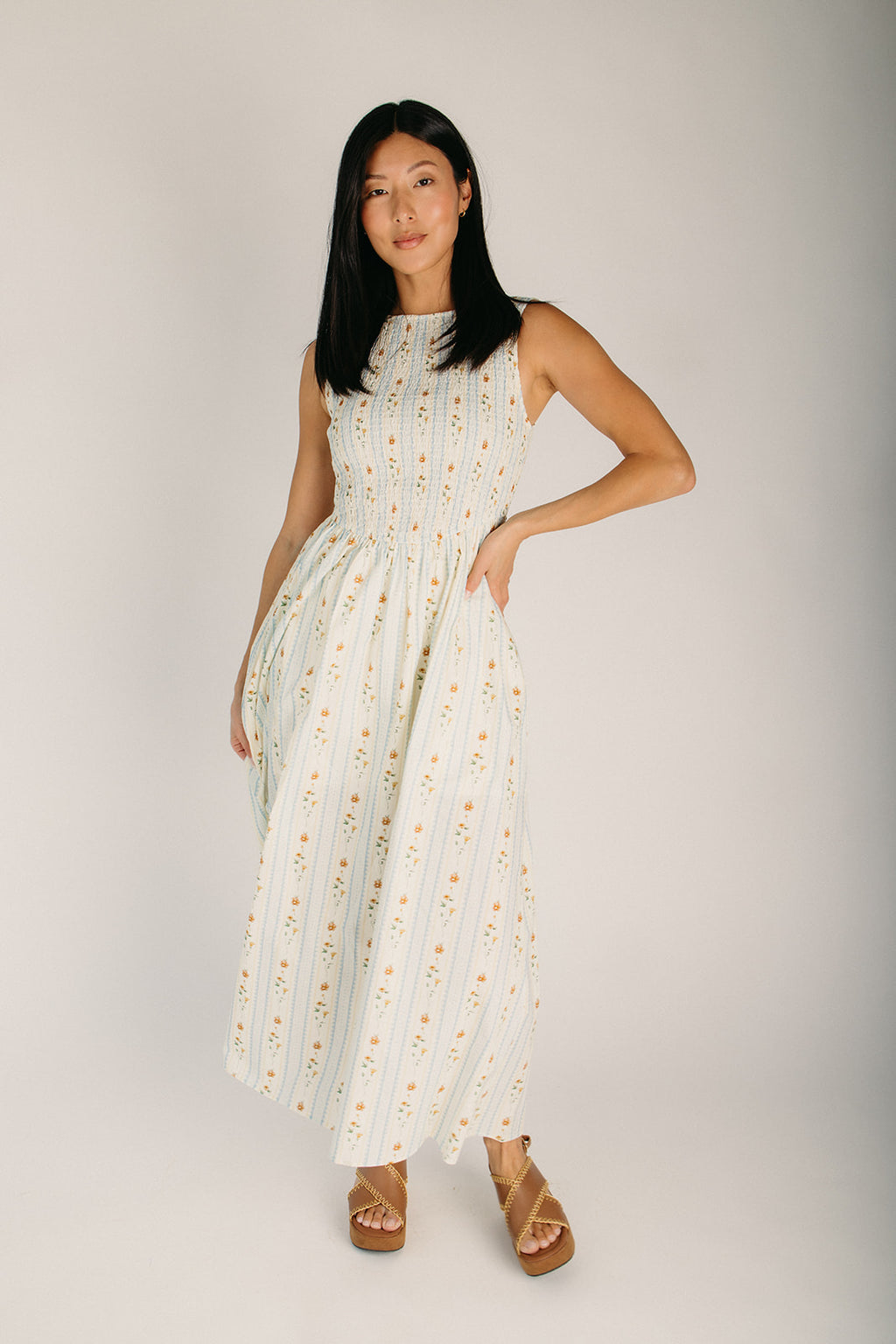flowy maxi dress with sleeves Flowy Maxi Dress in Blue Denim Ocean Blue / 2XL