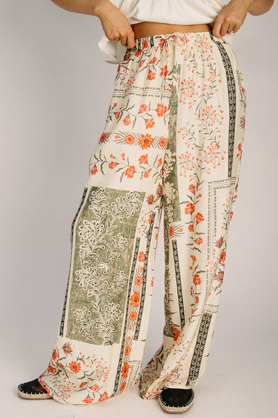 The Lozano Floral Print Flowy Pant in Ecru – Piper & Scoot