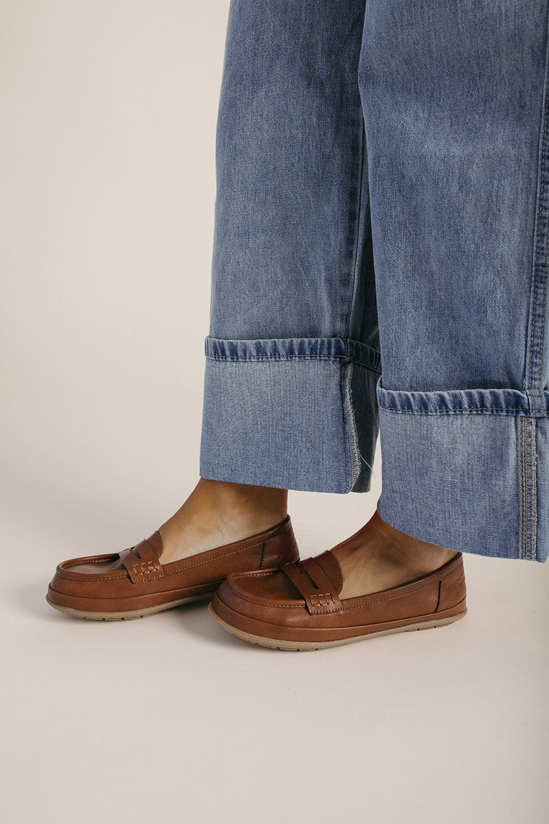 Seychelles: Olivia Loafer in Tan Leather