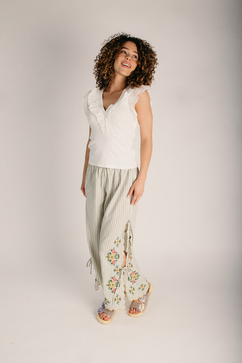 The Exler Floral Embroidered Pant in Sage – Piper & Scoot