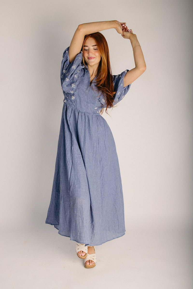 The Ryken Textured Midi Dress in Denim Blue – Piper & Scoot