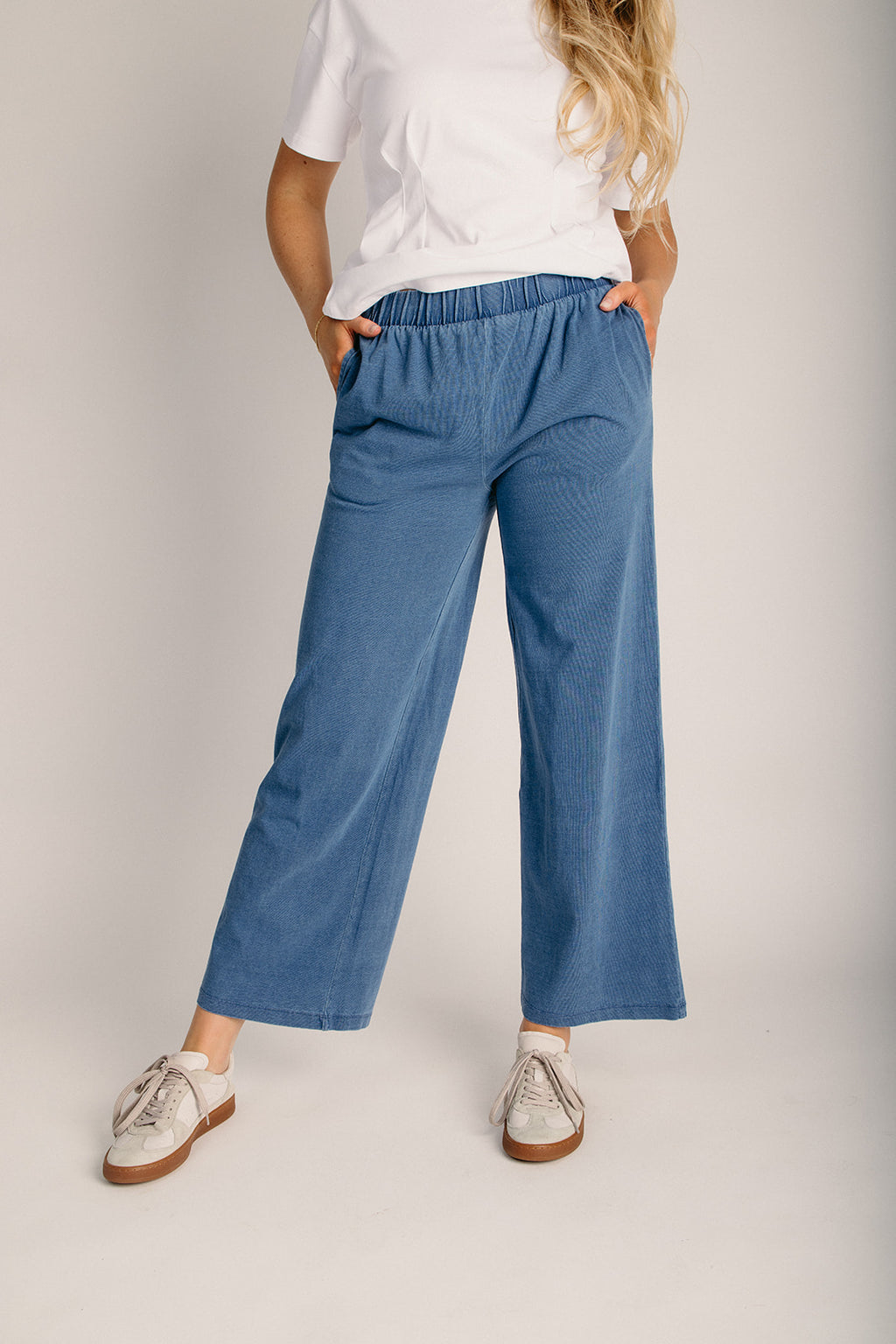 The Maurice Wide Leg Lounge Pant in Dark Denim – Piper & Scoot
