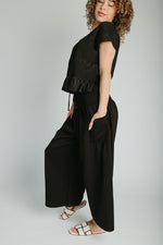 The Ruttinger Smocked Detail Set in Black