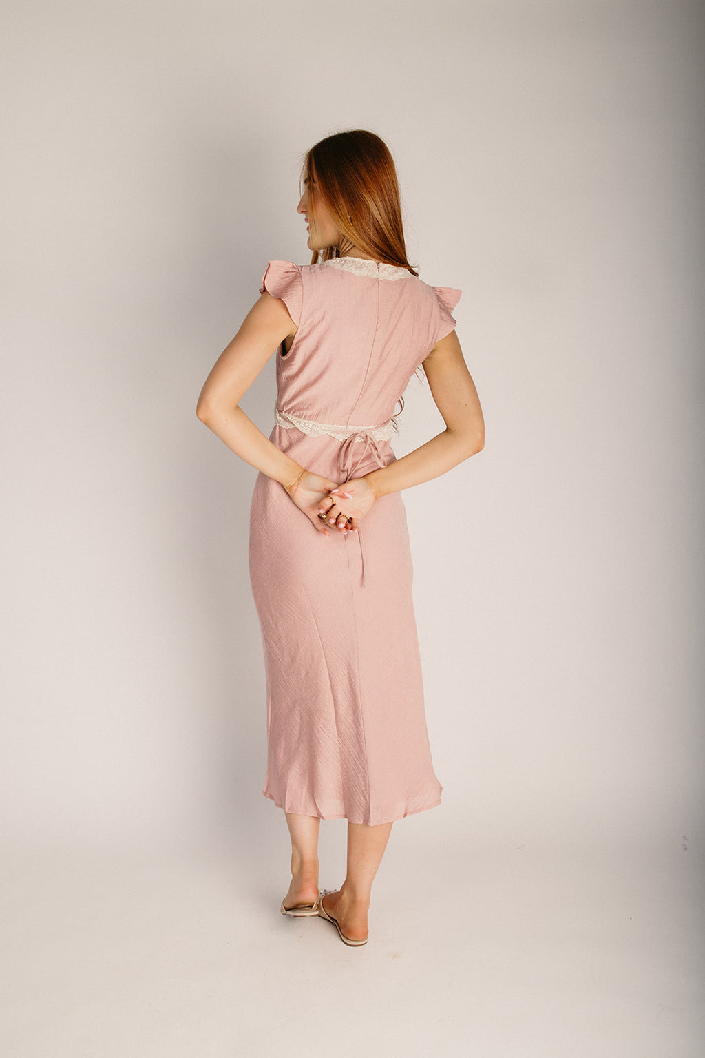The Pritchard Lace Detail Midi Dress in Rose Petal – Piper & Scoot