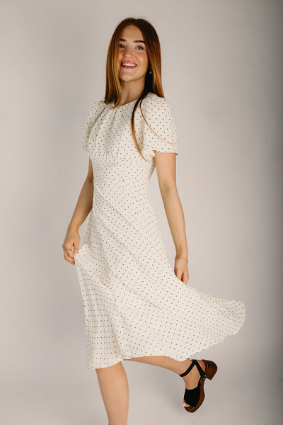The Alvadore Polka Dot Tulip Sleeve Midi Dress in Ivory Small