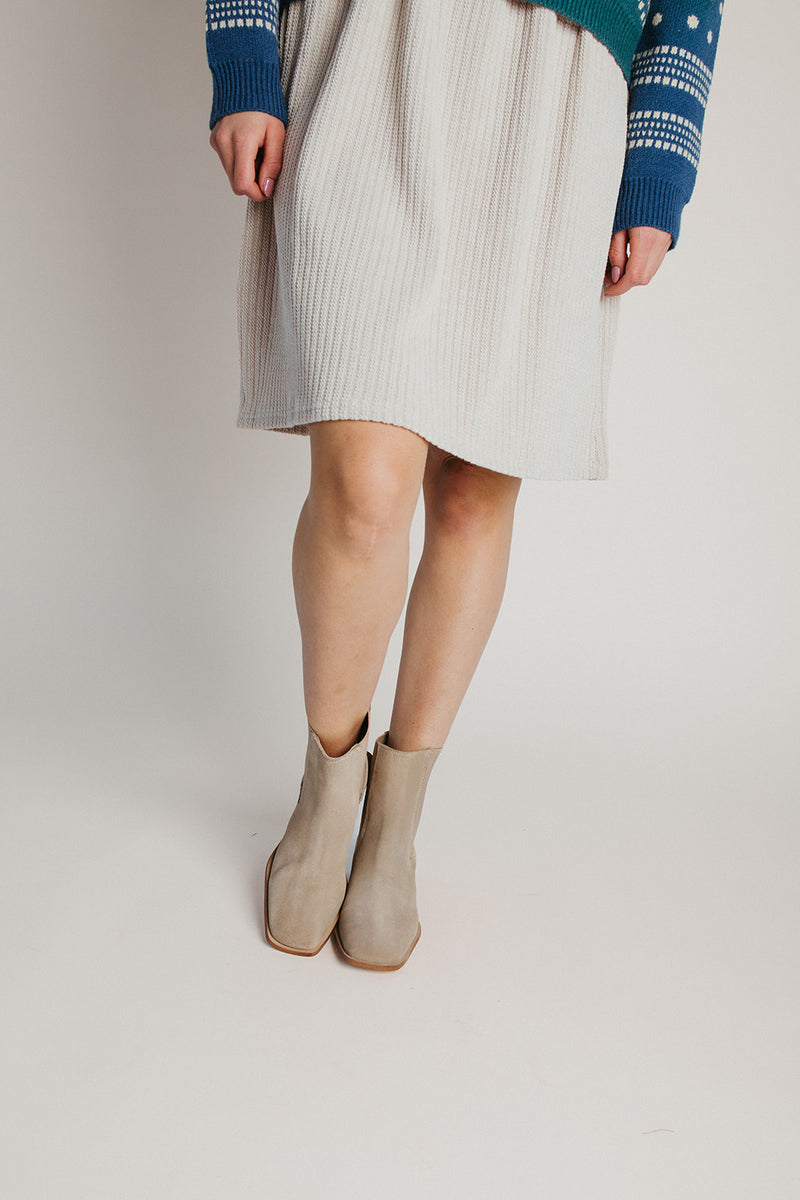 Matisse: Effie Ankle Boot in Taupe