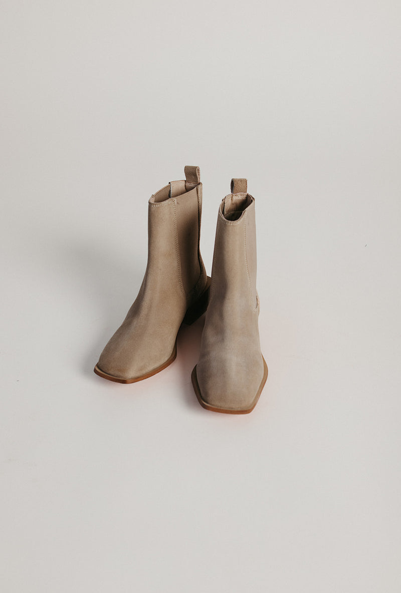 Matisse: Effie Ankle Boot in Taupe