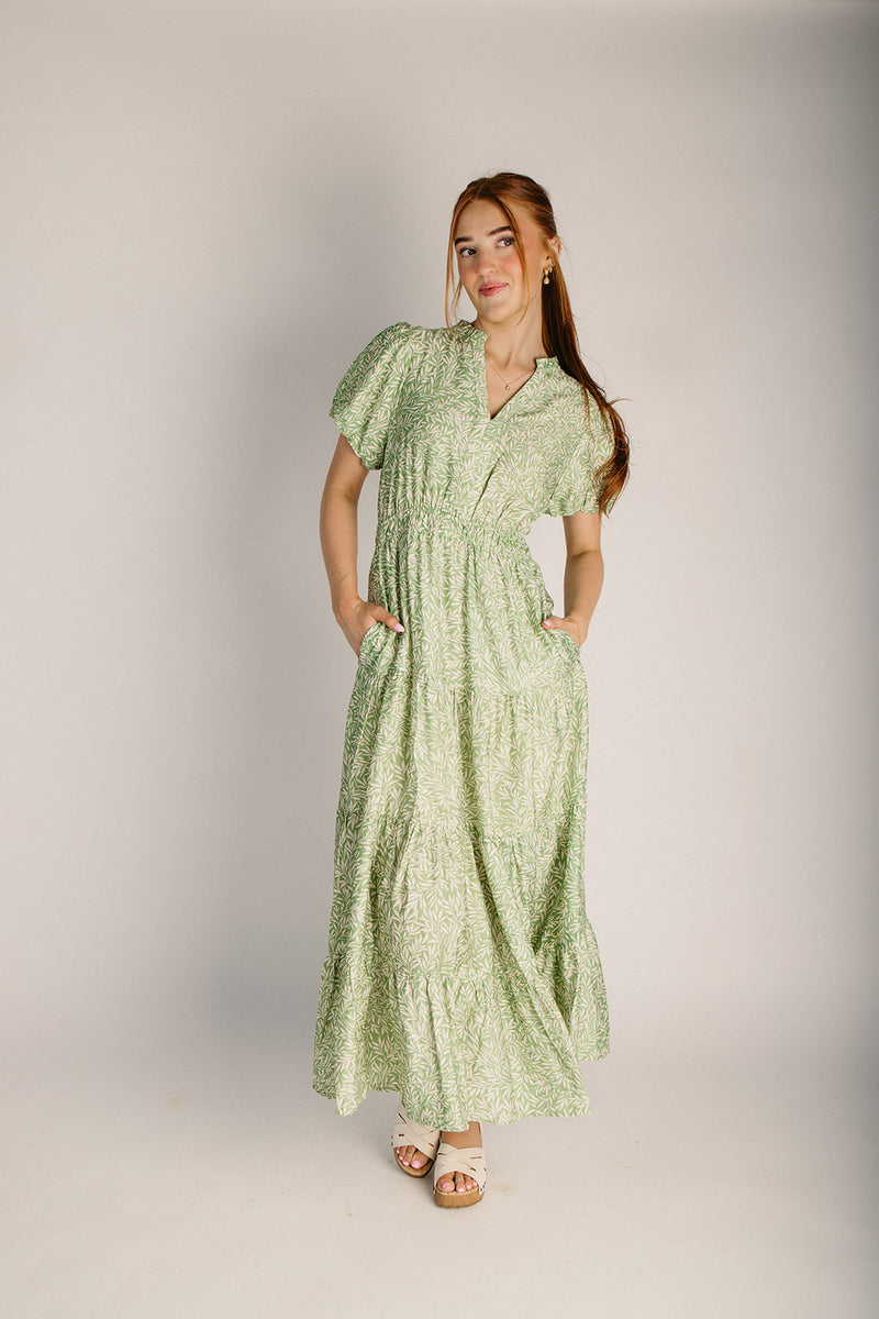 The Furgeson Tiered Floral Maxi Dress in Garden Green – Piper & Scoot