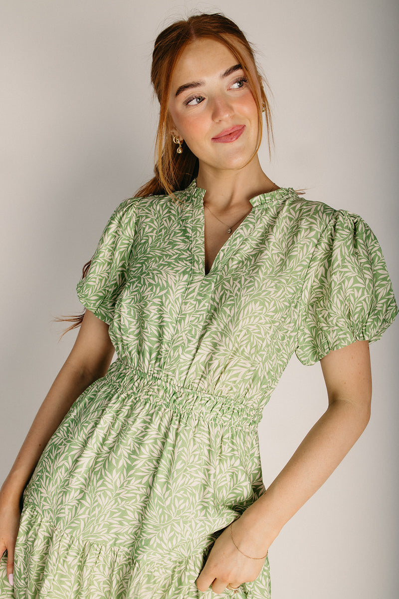 The Furgeson Tiered Floral Maxi Dress in Garden Green – Piper & Scoot