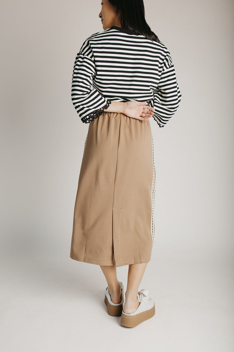 The Sloane Lace Trim Midi Skirt in Soft Mocha