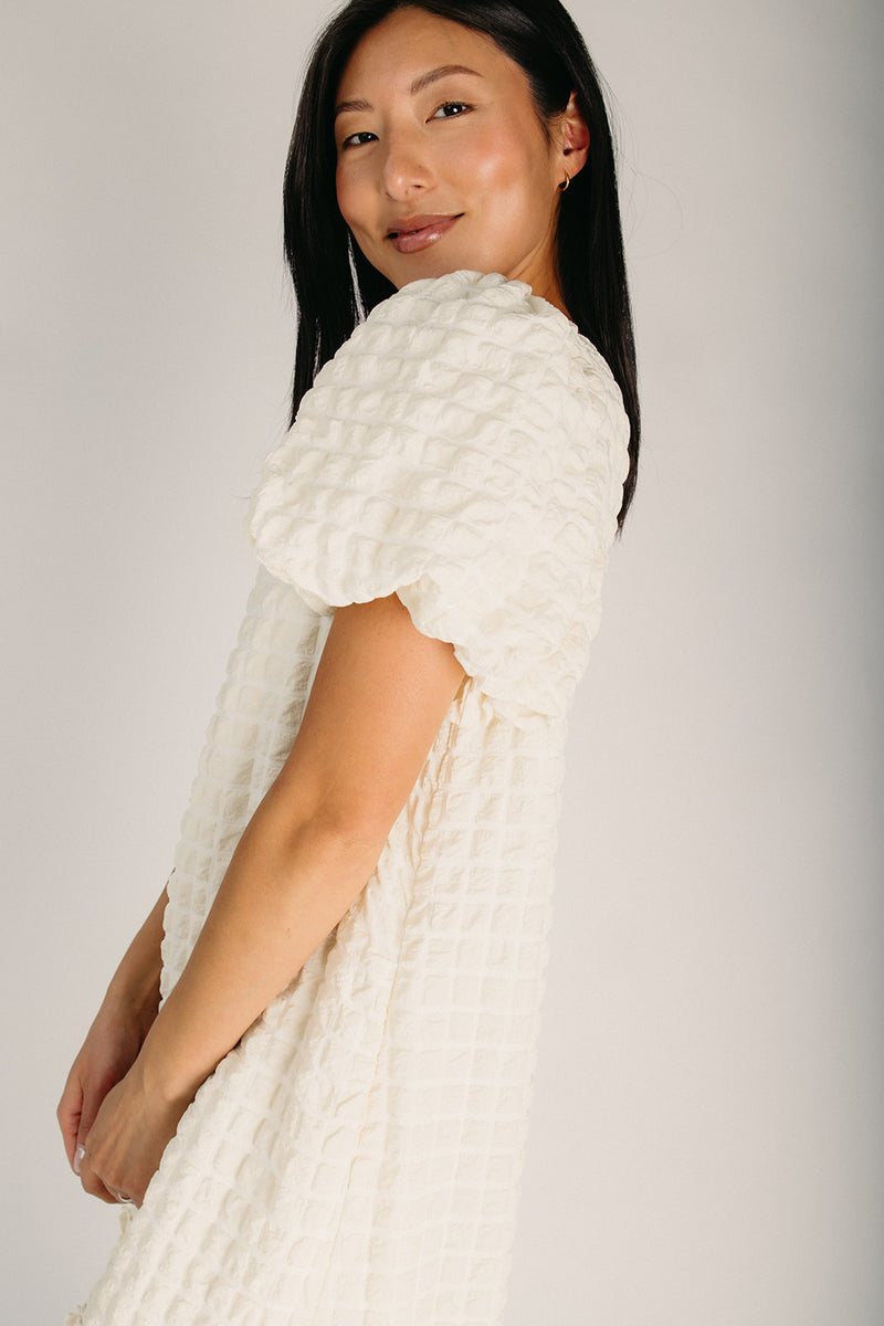 embossed maxi dress The Kidwell Embossed Texture Maxi Dress in Cream – Piper & Scoot