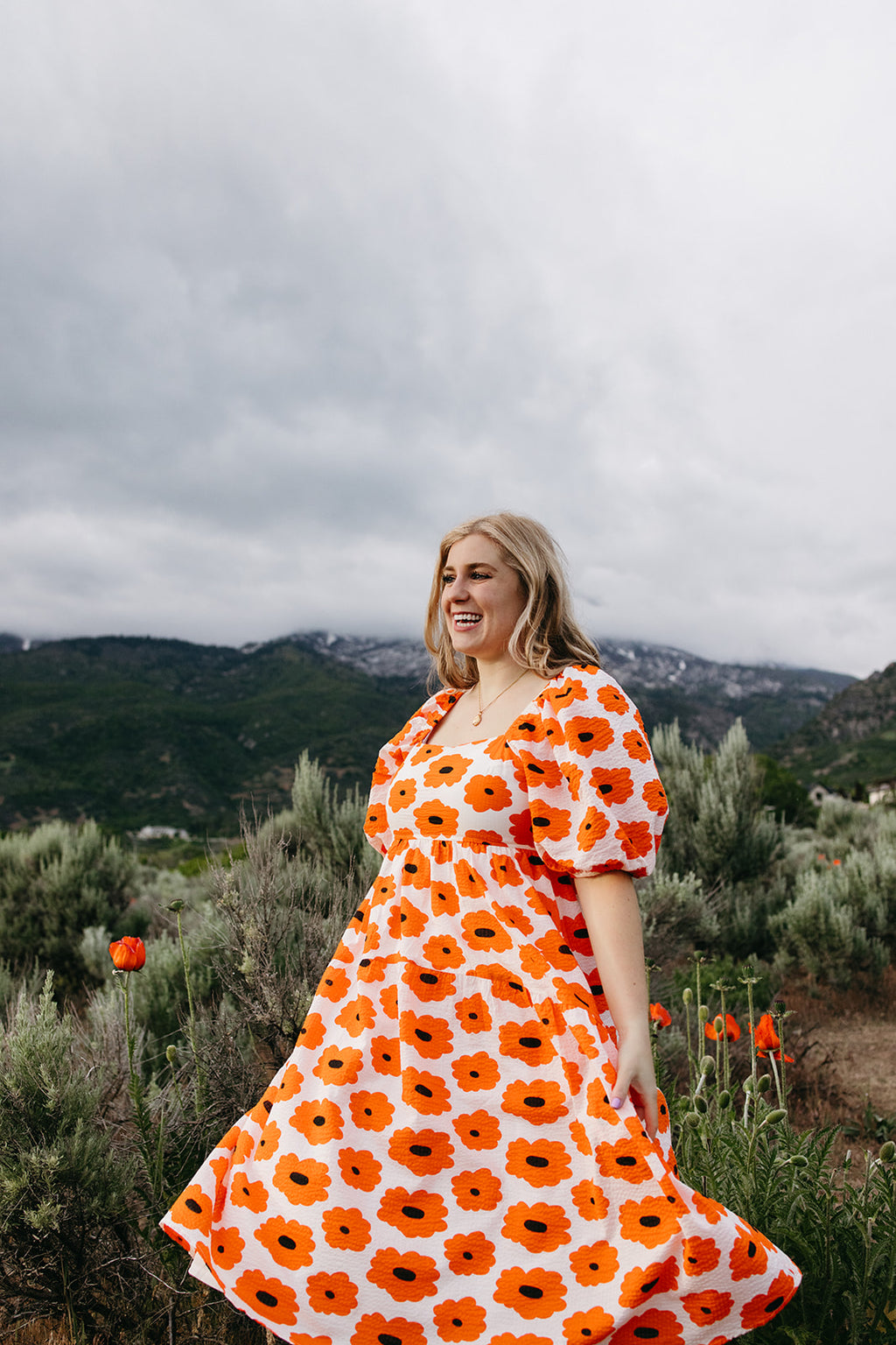 The Calliope Bubble Sleeve Midi Dress in Orange Floral – Piper & Scoot