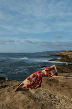 The Anthony Floral Tiered Midi Dress in Fuchsia
