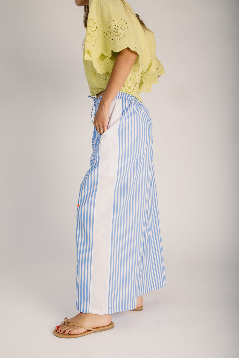 The Fannie Floral Embroidered Pant in Blue Mix – Piper & Scoot