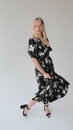 The Lavorata Floral Midi Dress in Black