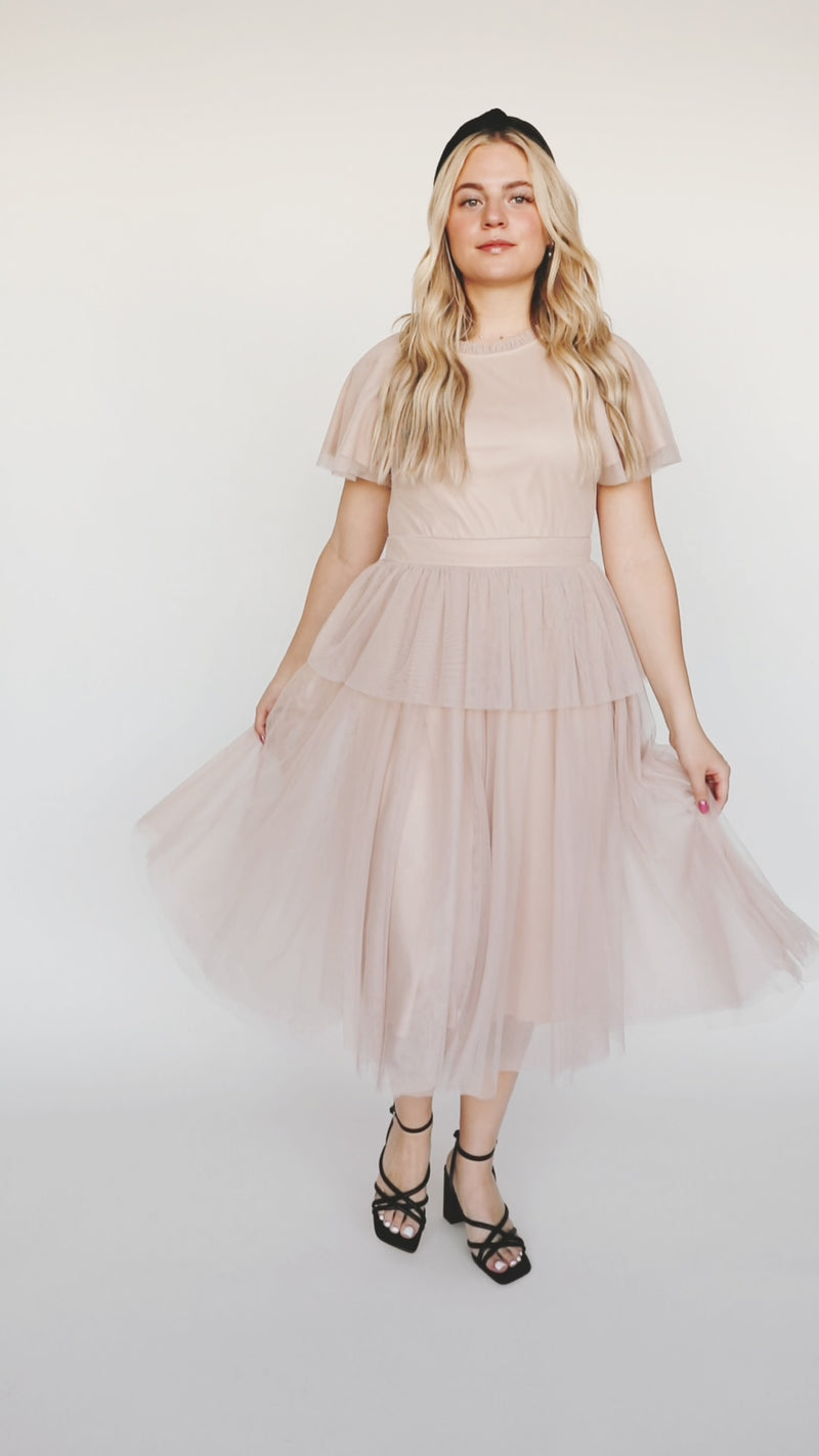 The Gilbert Tiered Detail Dress in Champagne