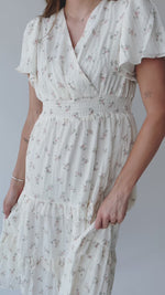 The Jessa Floral Midi Dress in Tea Party Pink