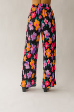 The Daisy Pleated Floral Pant in Black