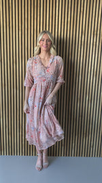 The Bremerton Floral Midi Dress in Blush
