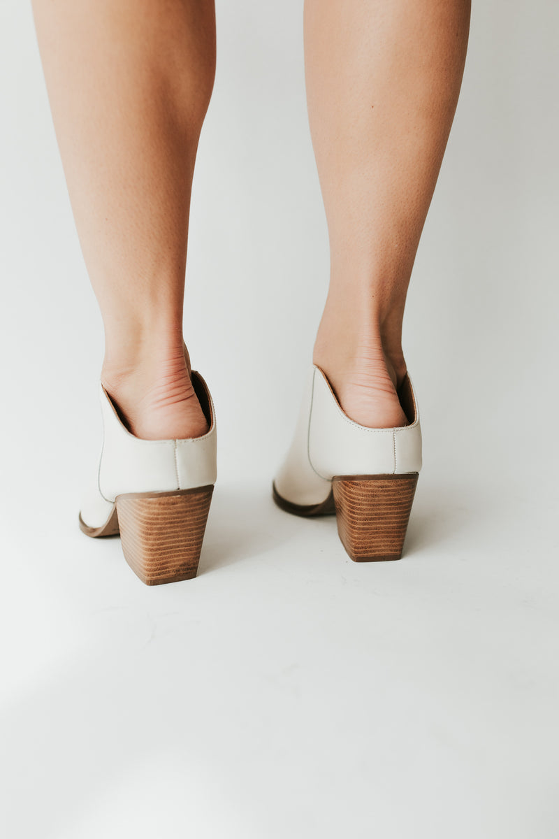 Seychelles: Fancy Affair Boots in Off White
