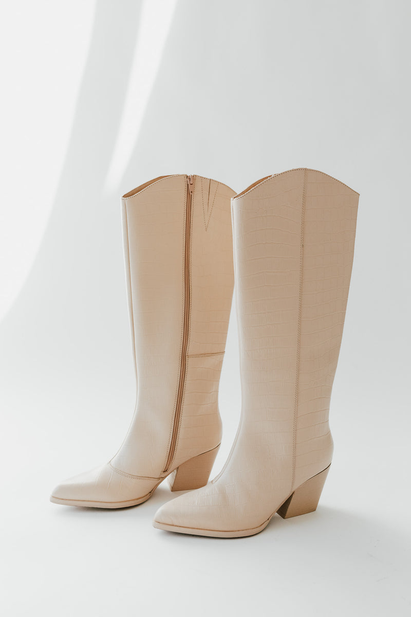 Seychelles: Begging You Pointed Toe Boot in Croc Cream
