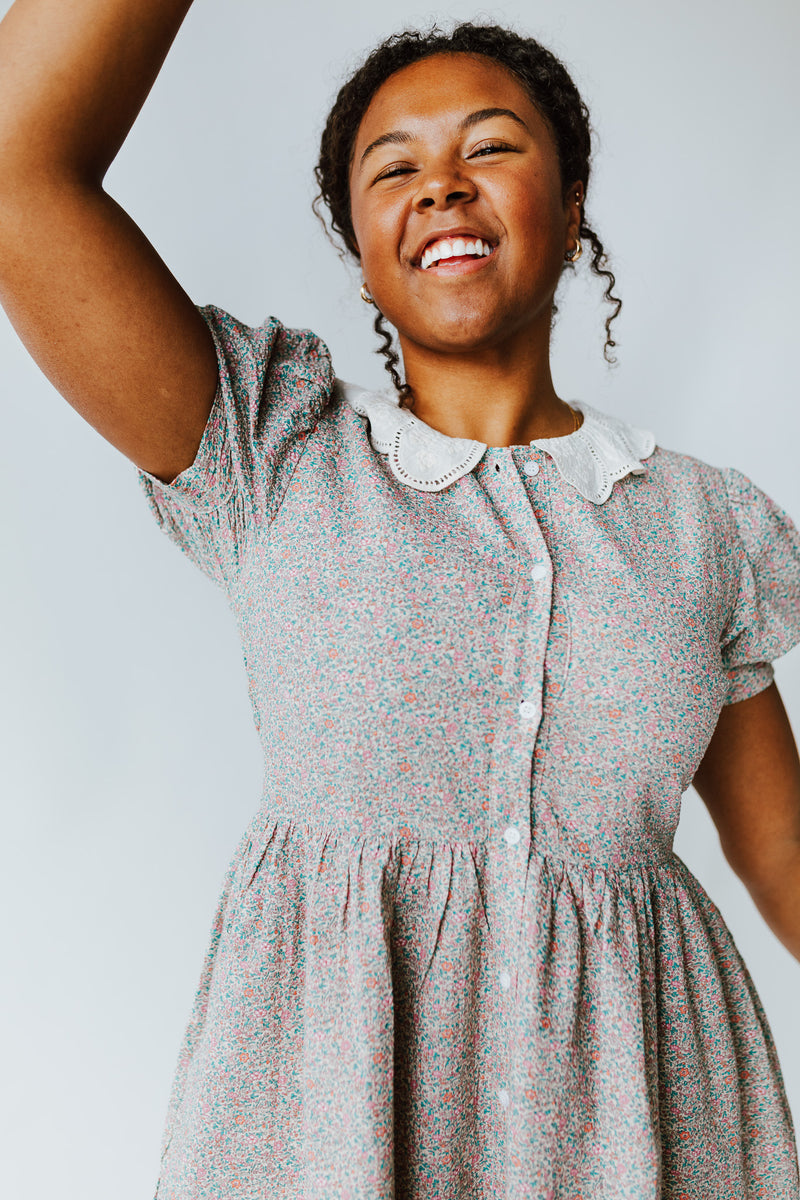 The Anneli Collared Midi Dress in Floral Multi