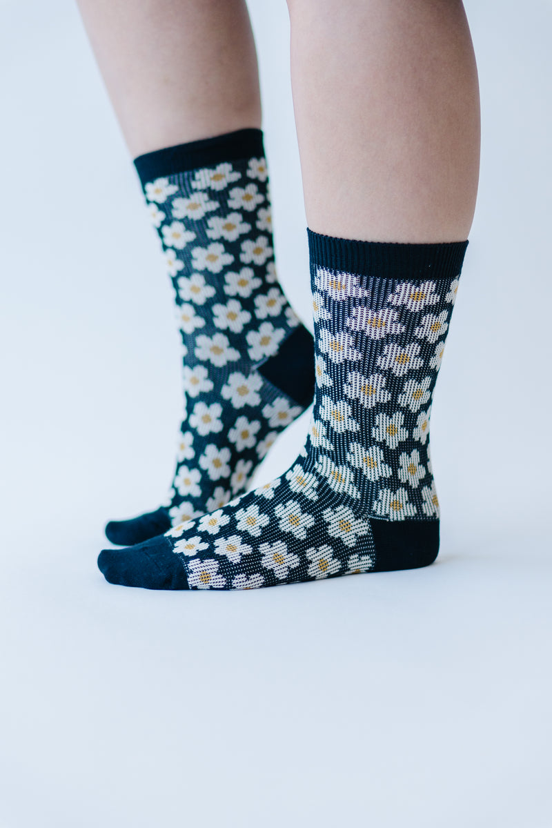 SOCKS: The Mod Daisy Crew Sock in Black