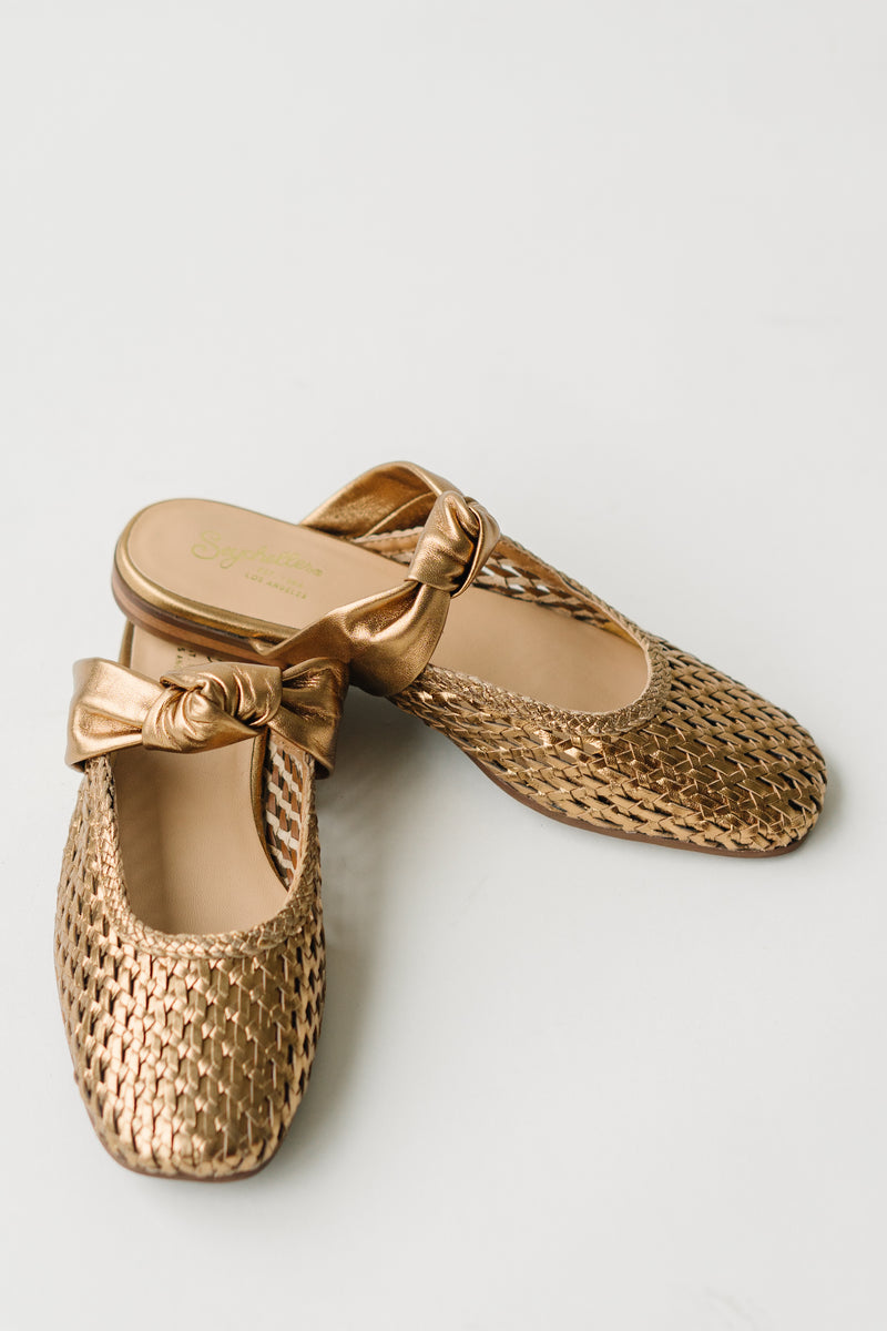 Seychelles: Art Deco Mule in Bronze